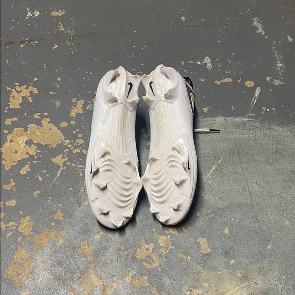 Nike cleats - Picture 6 of 6
